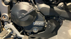 Ducati Multistrada 950 - Red